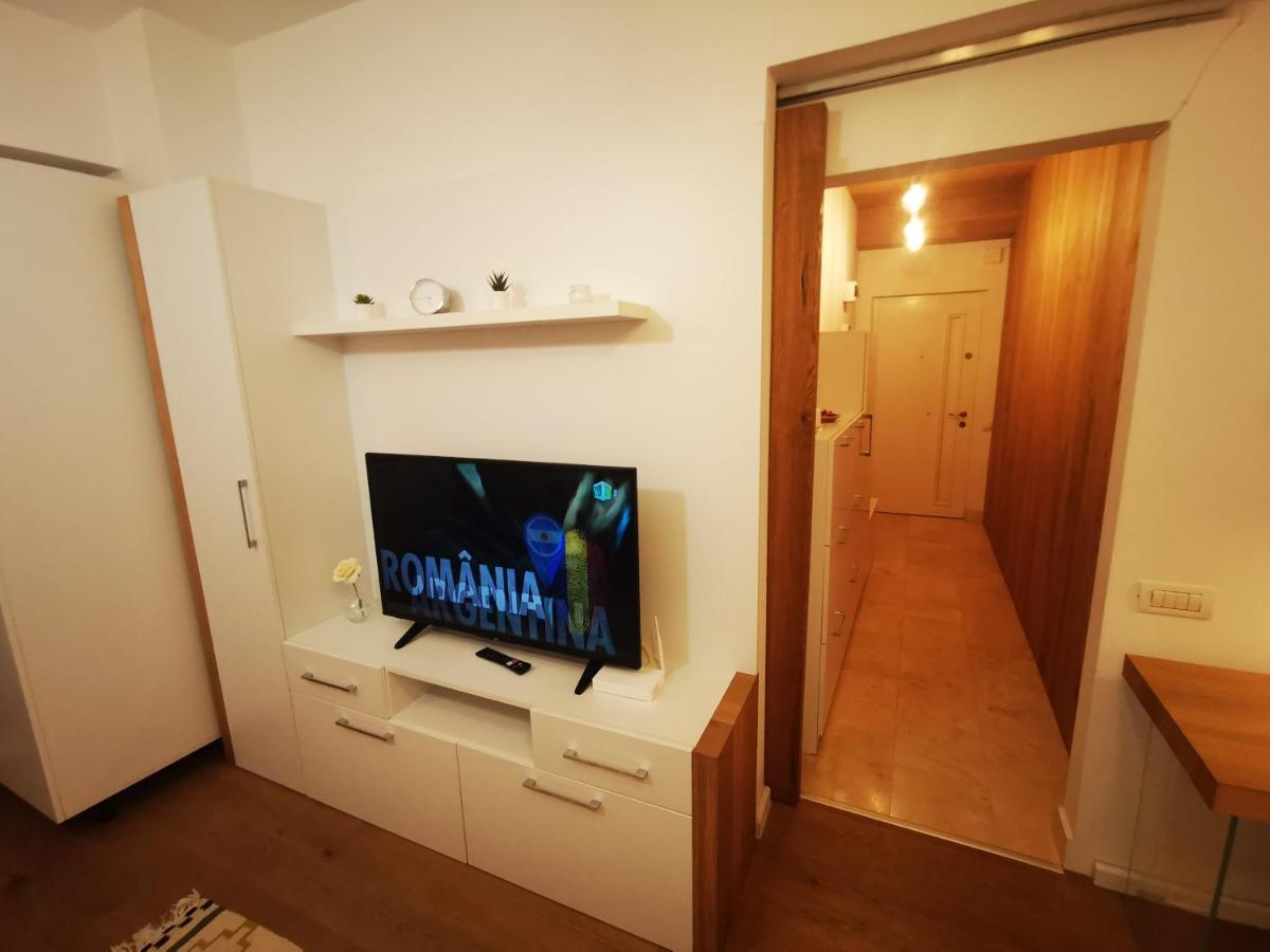Diana'S Place Downtown Hotel Bukares Bagian luar foto